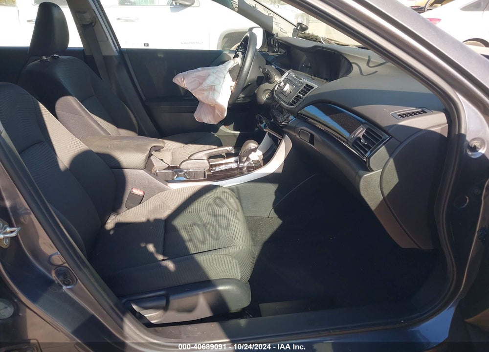 2017 HONDA ACCORD LX VIN: 1HGCR2F3XHA053179