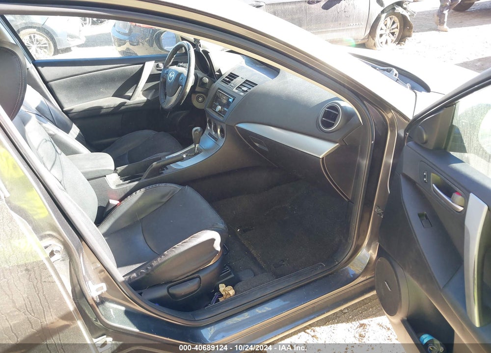 2010 MAZDA 3 S SPORT VIN: JM1BL1S58A1301383