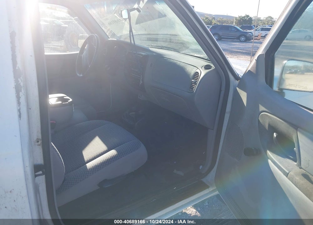 1998 FORD RANGER SPLASH/XL/XLT VIN: 1FTYR14U8WPB37683