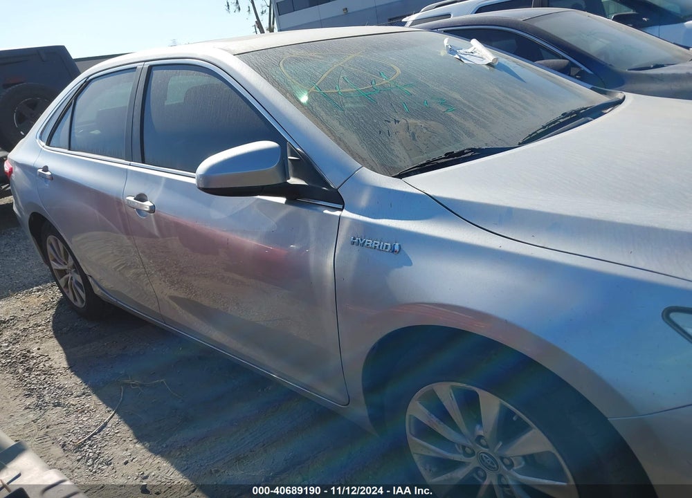 2015 TOYOTA CAMRY HYBRID XLE VIN: 4T1BD1FK0FU169685