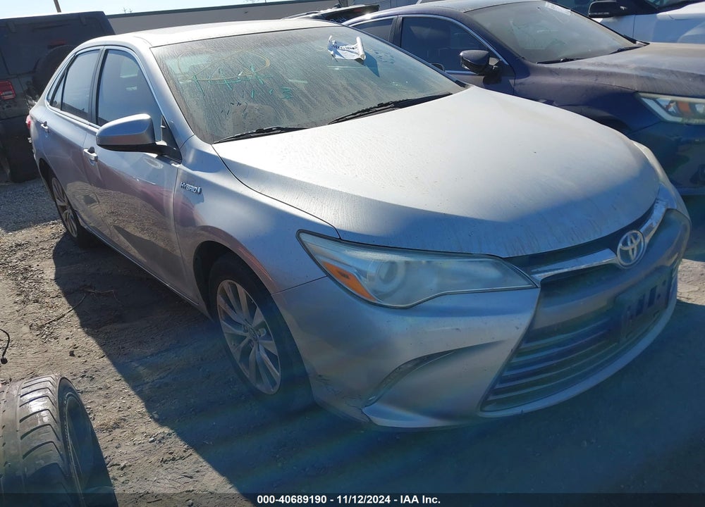 2015 TOYOTA CAMRY HYBRID XLE VIN: 4T1BD1FK0FU169685