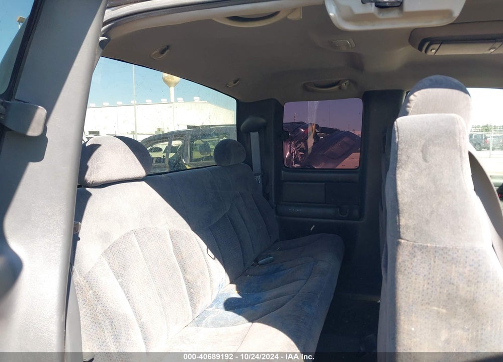 1999 CHEVROLET SILVERADO 1500 LS VIN: 2GCEC19V6X1245448