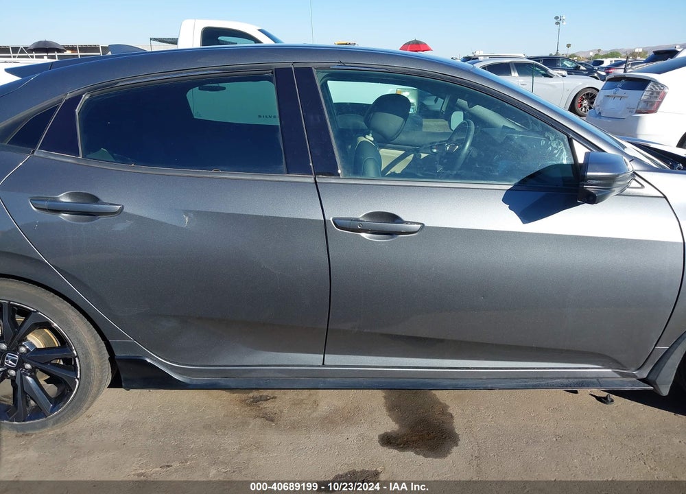 2019 HONDA CIVIC SPORT TOURING VIN: SHHFK7H91KU212800
