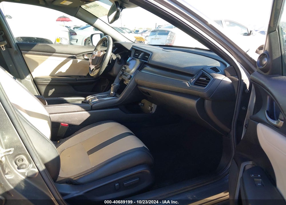 2019 HONDA CIVIC SPORT TOURING VIN: SHHFK7H91KU212800