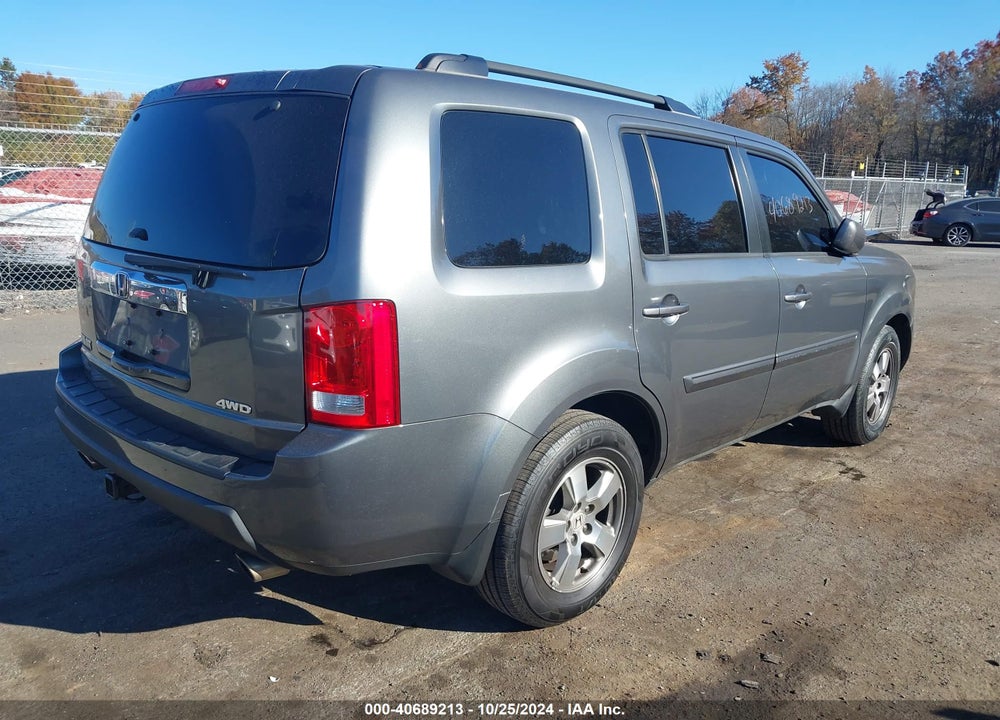 2011 HONDA PILOT EX-L VIN: 5FNYF4H51BB009416
