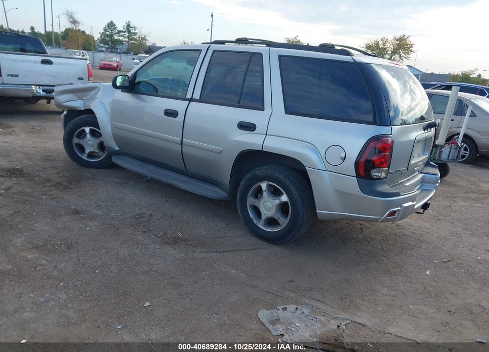 2007 CHEVROLET TRAILBLAZER LS VIN: 1GNDT13S672263031