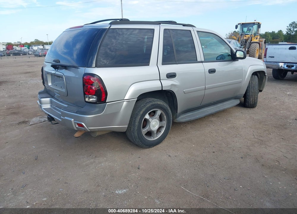 2007 CHEVROLET TRAILBLAZER LS VIN: 1GNDT13S672263031