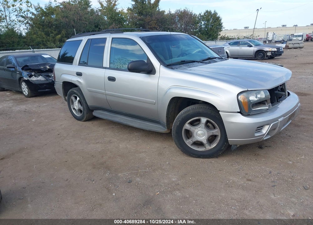 2007 CHEVROLET TRAILBLAZER LS VIN: 1GNDT13S672263031