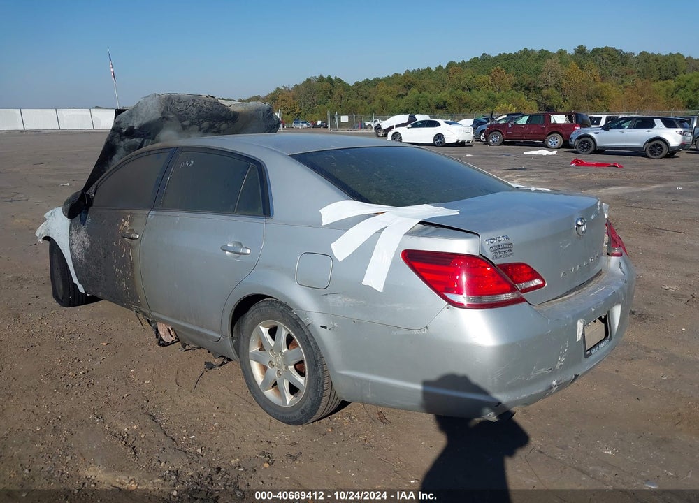 2005 TOYOTA AVALON XL VIN: 4T1BK36B75U016592