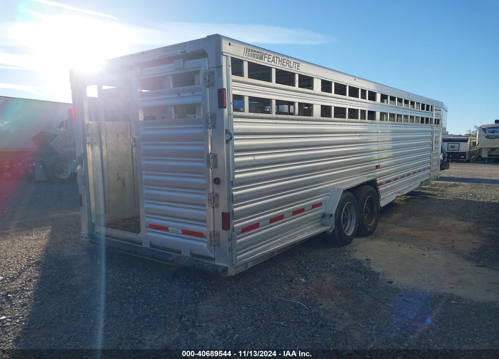 2020 FEATHERLITE CWCF HORSE TRAILER VIN: 4FGB23029LC152698
