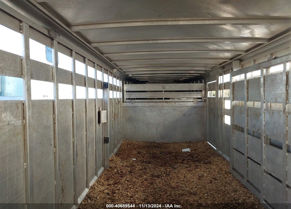 2020 FEATHERLITE CWCF HORSE TRAILER VIN: 4FGB23029LC152698
