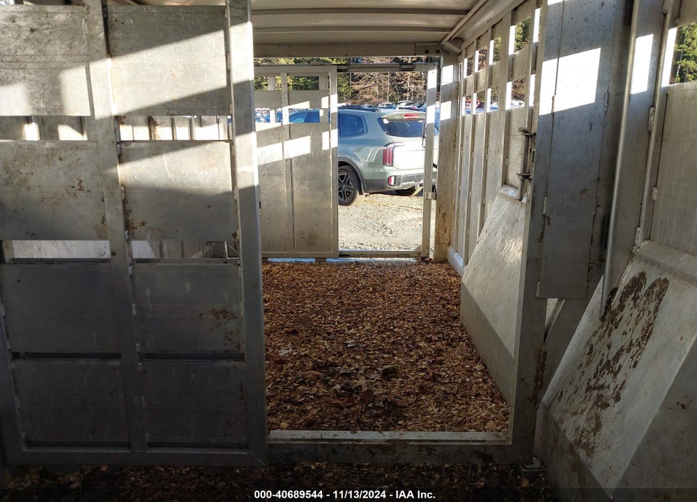2020 FEATHERLITE CWCF HORSE TRAILER VIN: 4FGB23029LC152698