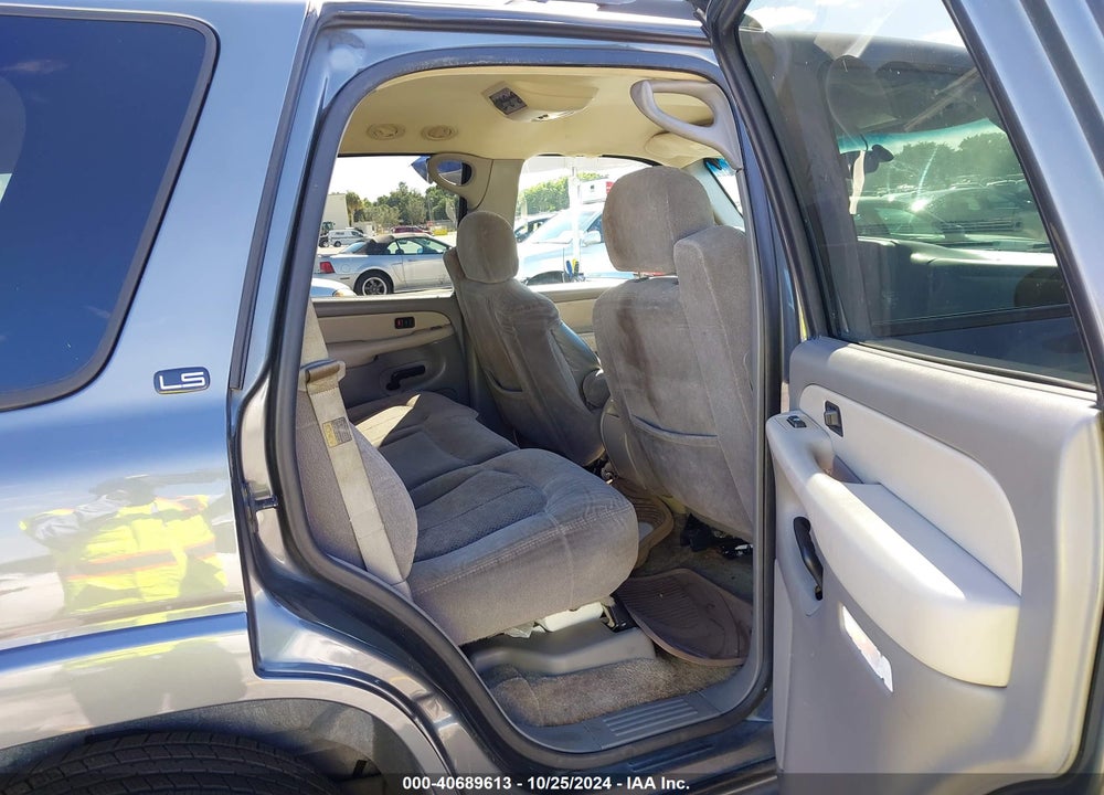 2002 CHEVROLET TAHOE LS VIN: 1GNEC13V72R273002