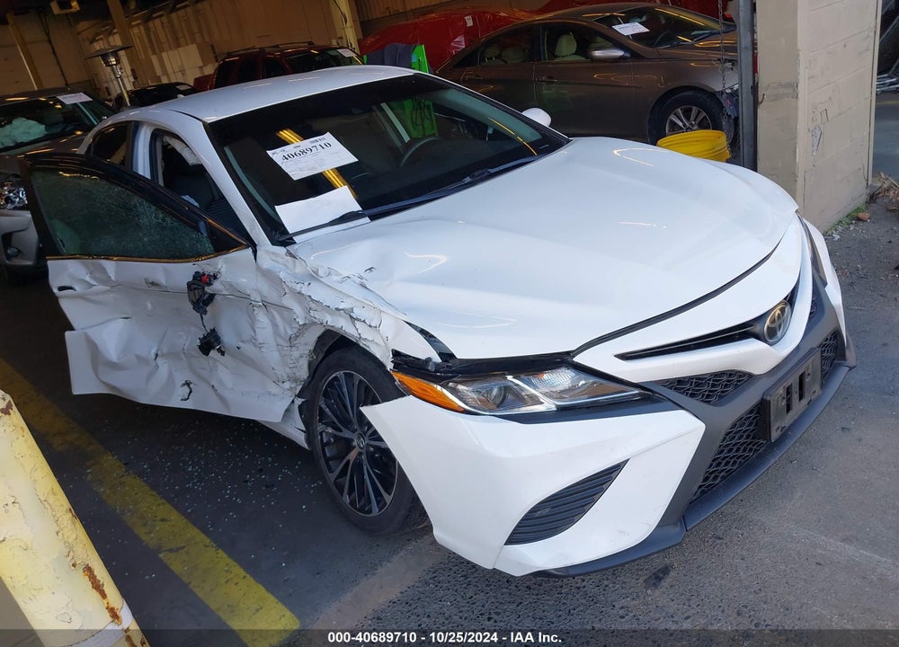 2020 TOYOTA CAMRY SE VIN: 4T1G11AK8LU894677