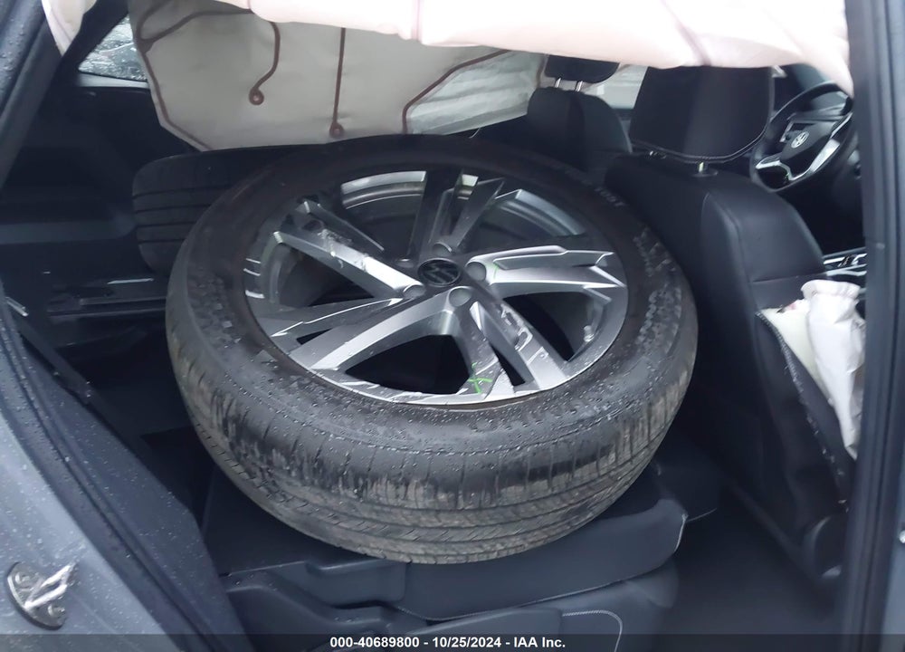 2024 VOLKSWAGEN ATLAS CROSS SPORT 2.0T SEL R-LINE VIN: 1V2AE2CA6RC252092