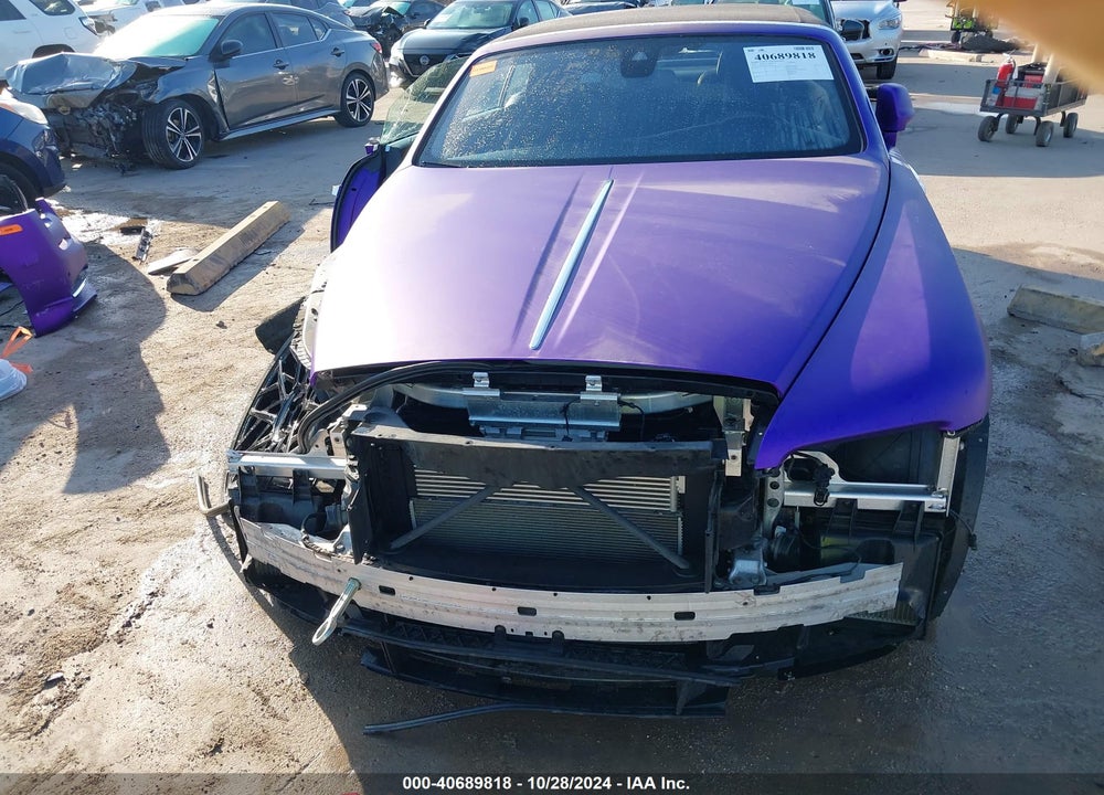 2018 ROLLS-ROYCE DAWN VIN: SCA666D56JU107749