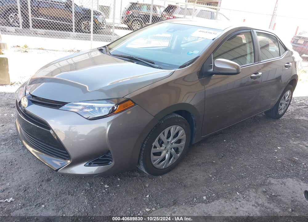 2017 TOYOTA COROLLA LE VIN: 5YFBURHE6HP708661
