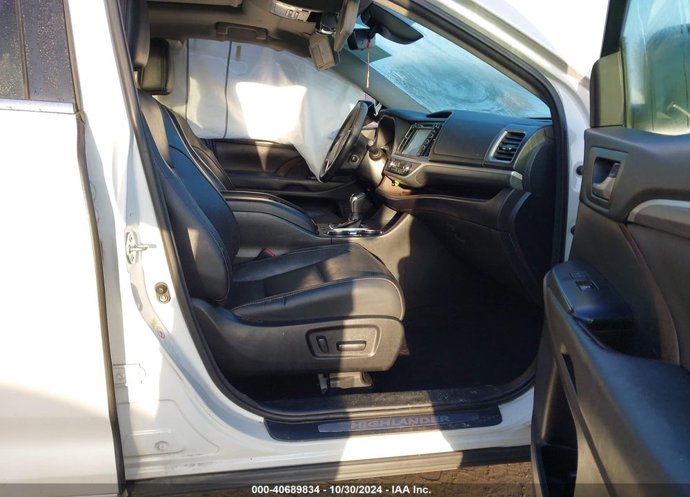 2017 TOYOTA HIGHLANDER LIMITED VIN: 5TDYZRFH7HS221355