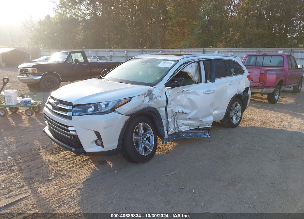 2017 TOYOTA HIGHLANDER LIMITED VIN: 5TDYZRFH7HS221355