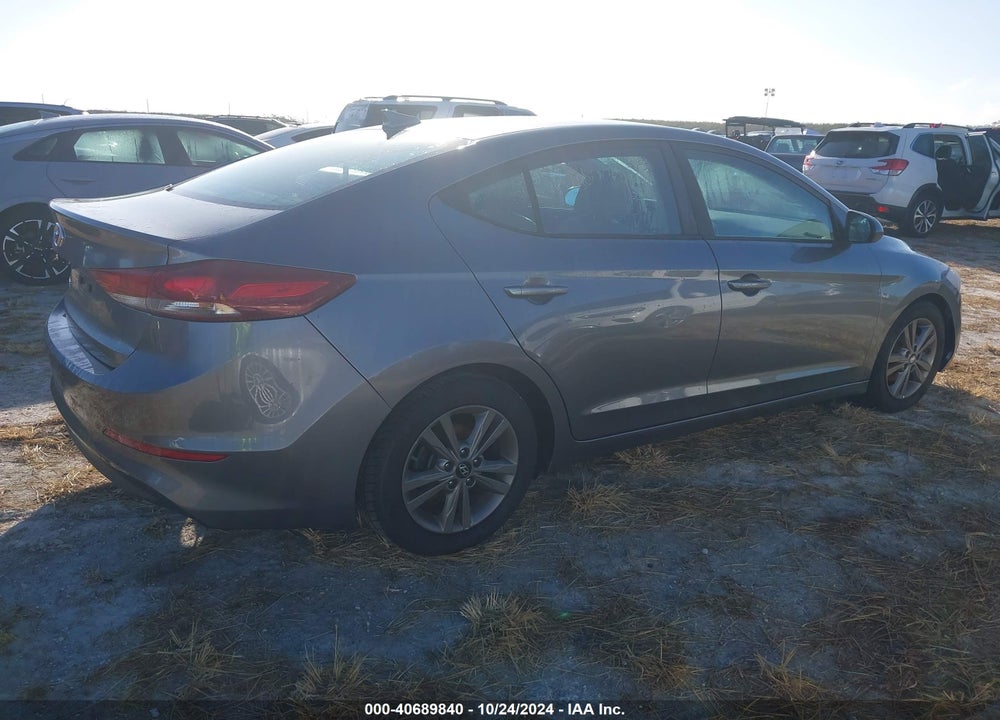 2018 HYUNDAI ELANTRA SEL VIN: 5NPD84LF8JH290638
