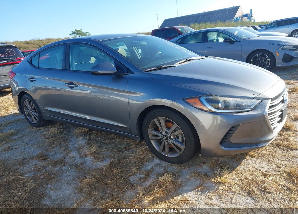 2018 HYUNDAI ELANTRA SEL VIN: 5NPD84LF8JH290638
