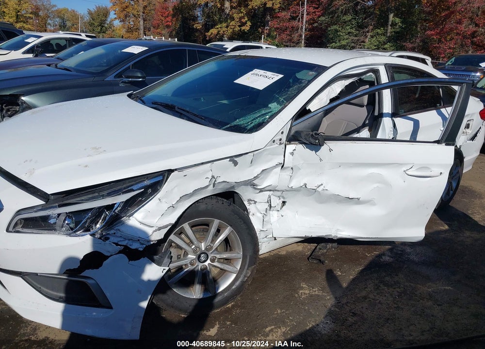2016 HYUNDAI SONATA SE VIN: 5NPE24AF0GH387057