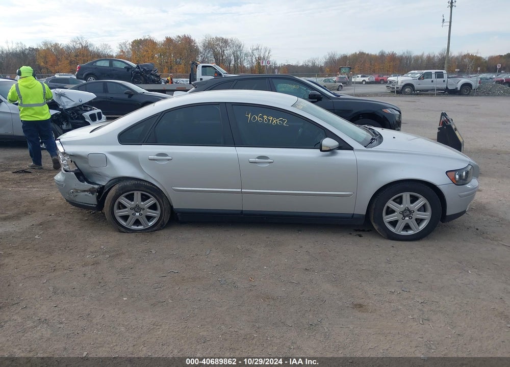 2006 VOLVO S40 2.4I VIN: YV1MS390162204085