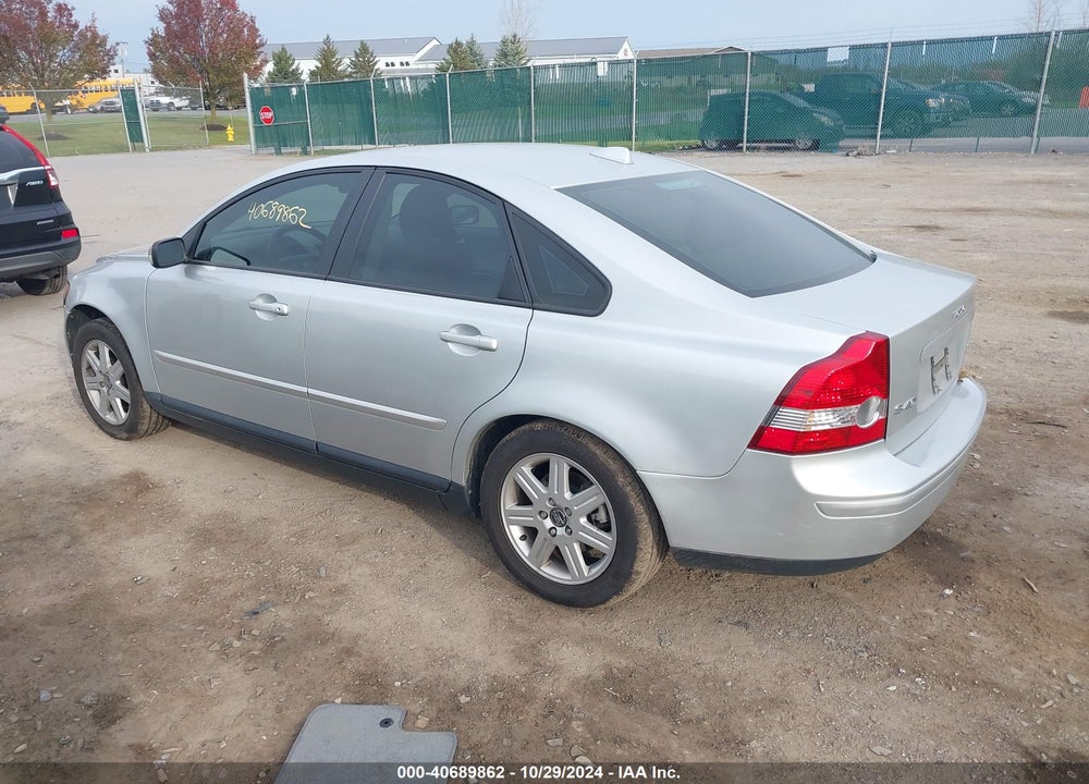 2006 VOLVO S40 2.4I VIN: YV1MS390162204085