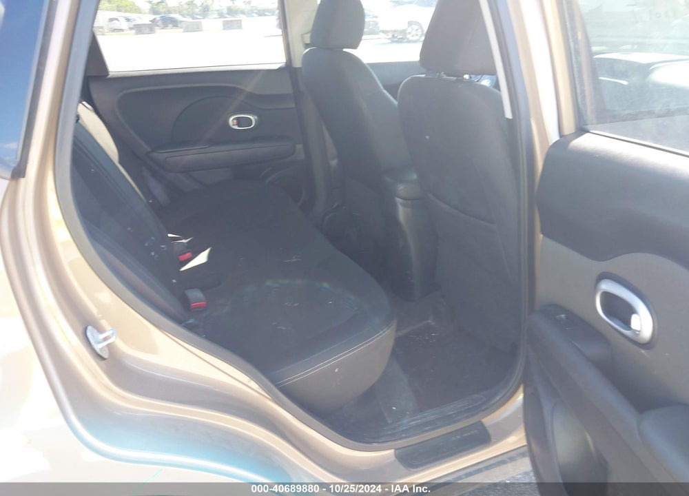 2014 KIA SOUL VIN: KNDJN2A25E7021040