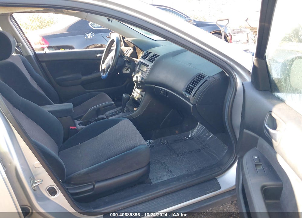 2003 HONDA ACCORD 2.4 LX VIN: 1HGCM56383A003566