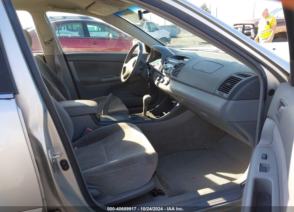 2003 TOYOTA CAMRY LE VIN: JTDBE32K330174921