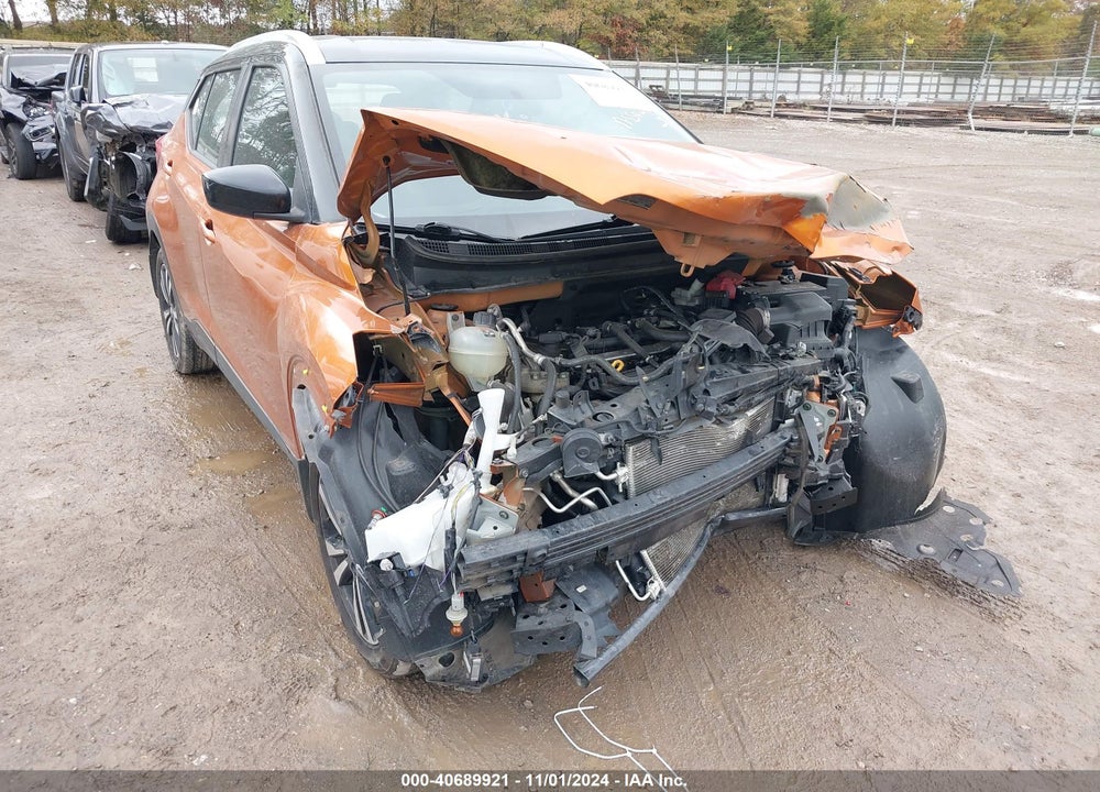 2019 NISSAN KICKS SV VIN: 3N1CP5CU8KL549071