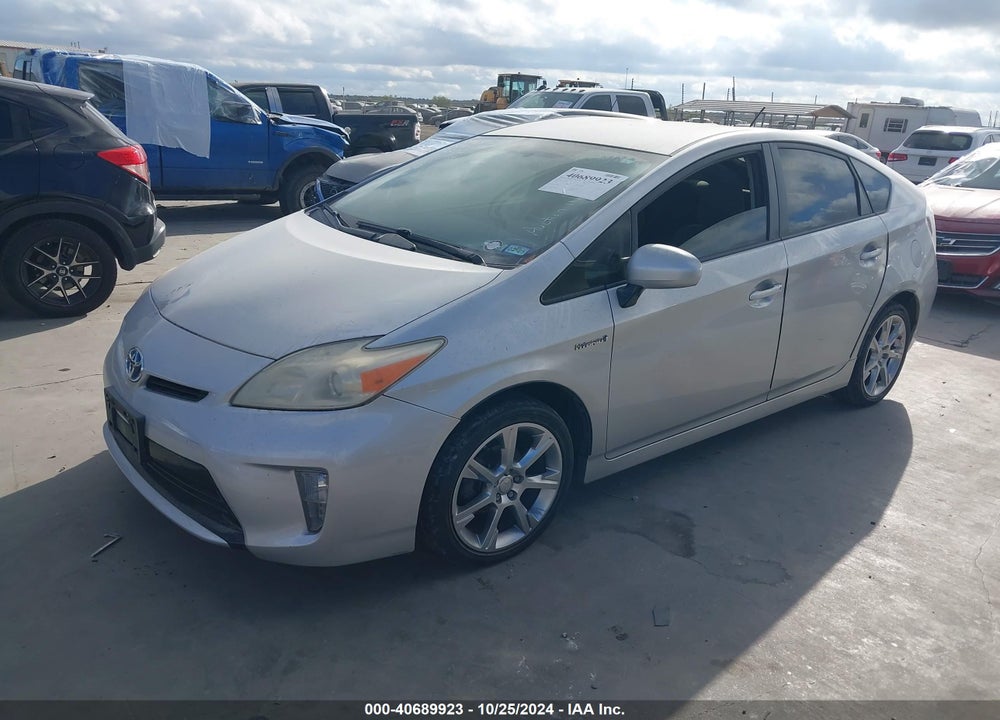 2013 TOYOTA PRIUS TWO VIN: JTDKN3DU2D5686513