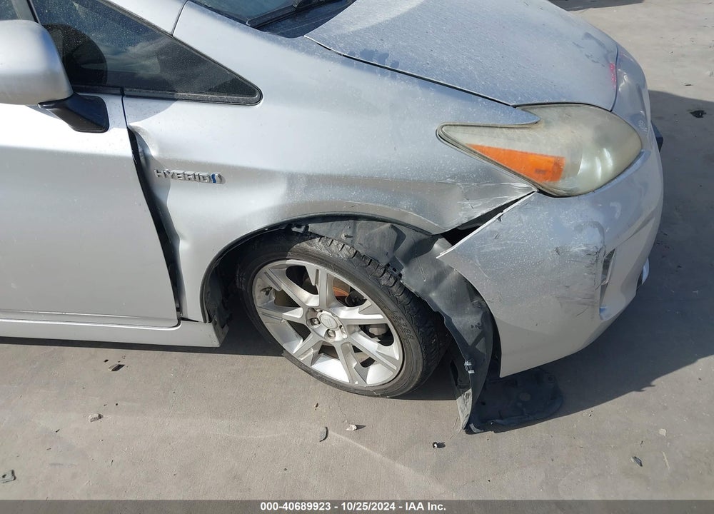 2013 TOYOTA PRIUS TWO VIN: JTDKN3DU2D5686513