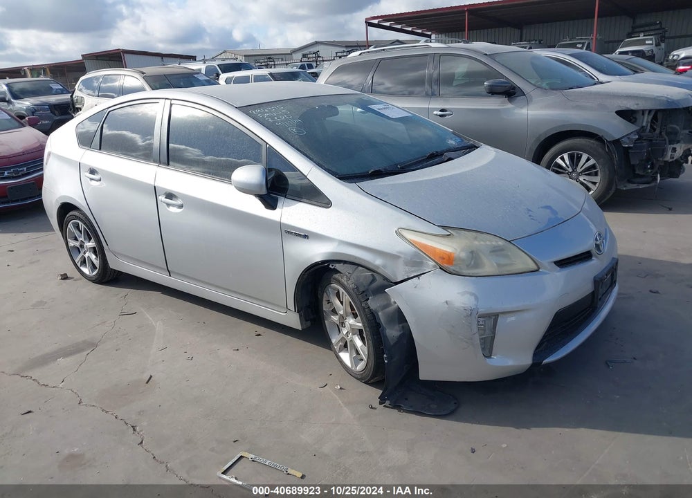 2013 TOYOTA PRIUS TWO VIN: JTDKN3DU2D5686513