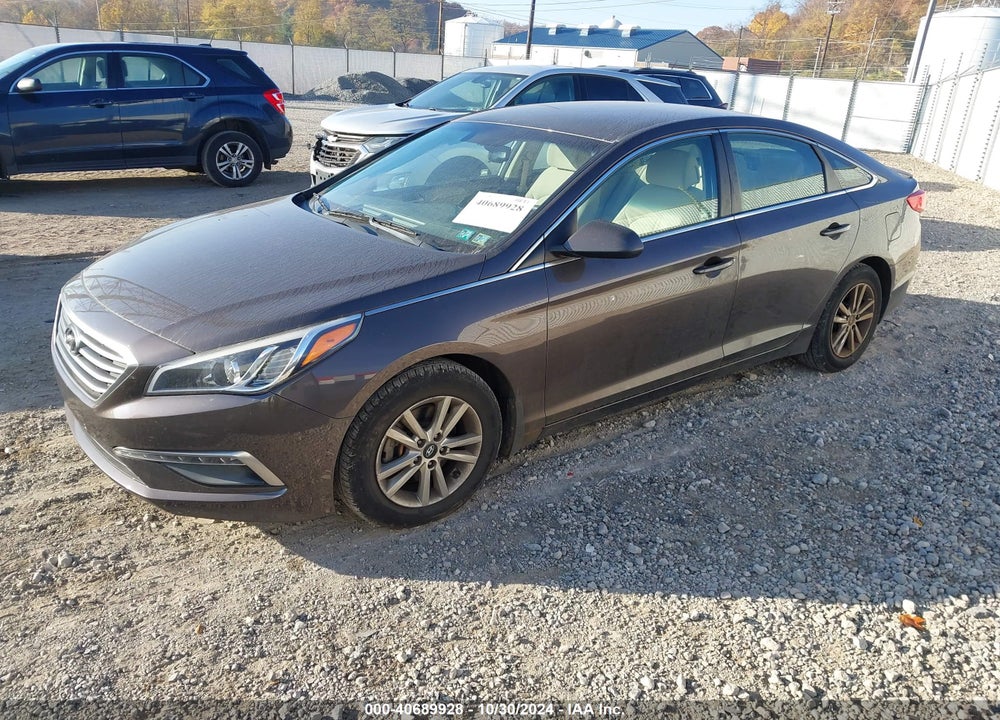 2015 HYUNDAI SONATA SE VIN: 5NPE24AFXFH246737