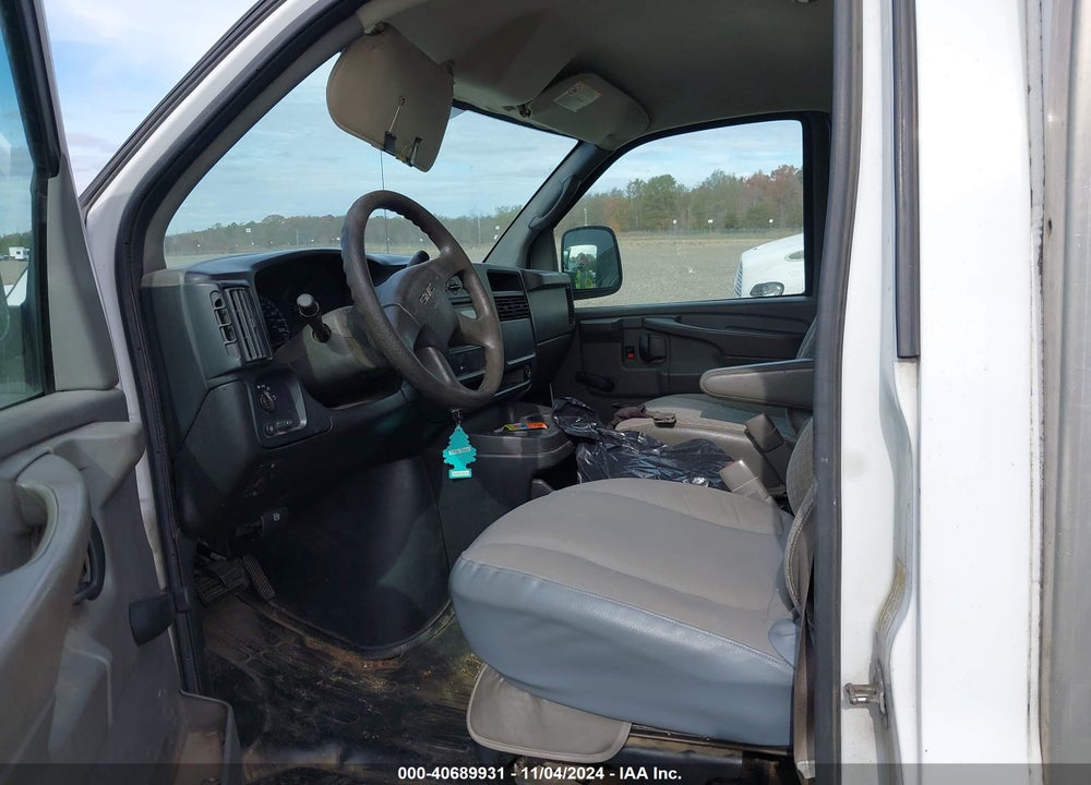 2006 GMC SAVANA CUTAWAY WORK VAN VIN: 1GDHG31UX61165263