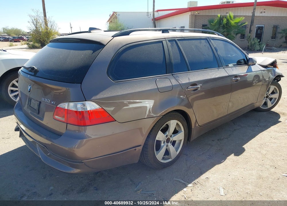 2006 BMW 530XIT VIN: WBANN73556CN03289