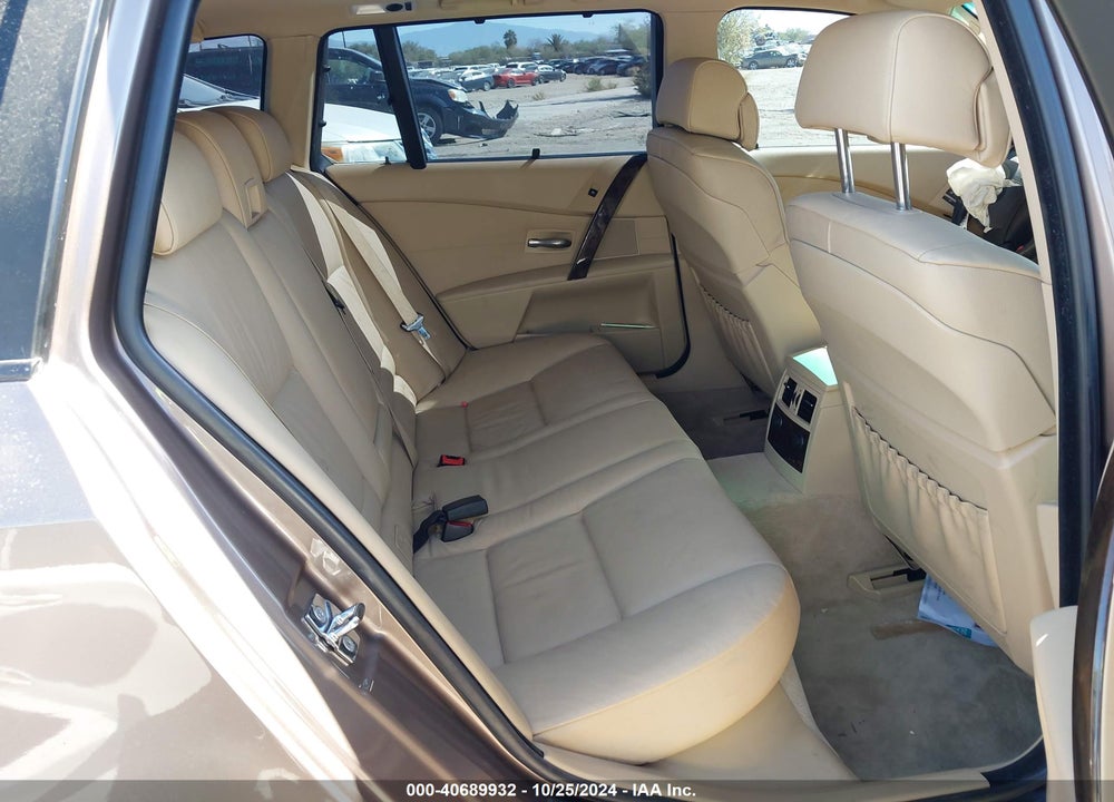 2006 BMW 530XIT VIN: WBANN73556CN03289