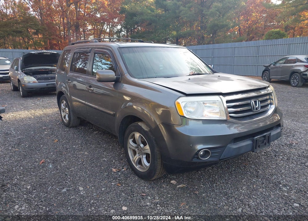 2012 HONDA PILOT TOURING VIN: 5FNYF4H97CB010980