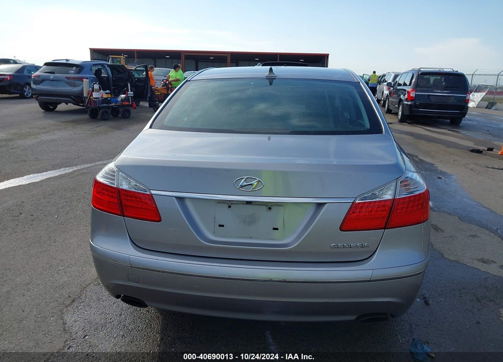 2010 HYUNDAI GENESIS 3.8 VIN: KMHGC4DE5AU105240