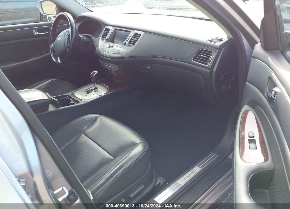 2010 HYUNDAI GENESIS 3.8 VIN: KMHGC4DE5AU105240