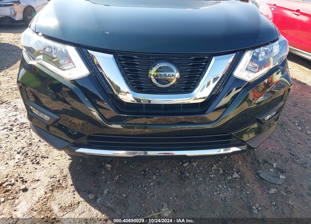2018 NISSAN ROGUE SV VIN: 5N1AT2MT1JC796930