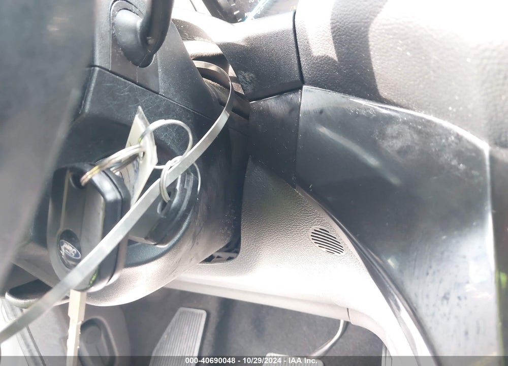 2017 FORD ESCAPE SE VIN: 1FMCU9G90HUB71955