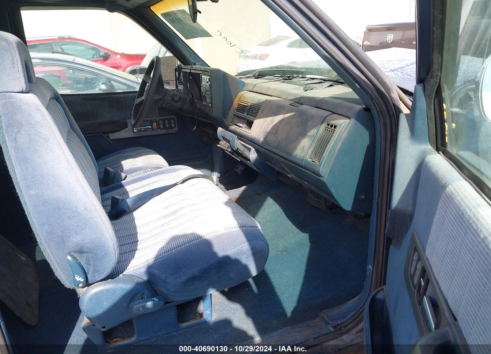 1994 GMC SIERRA C1500 VIN: 2GTEC19K5R1542039