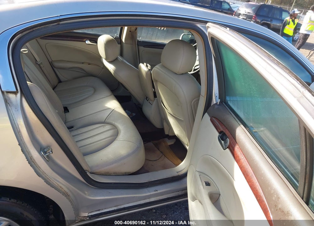 2008 BUICK LUCERNE VIN: 1G4HD57298U108452