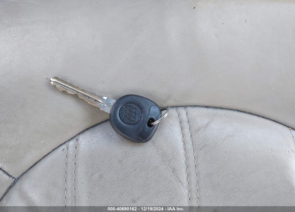 2008 BUICK LUCERNE VIN: 1G4HD57298U108452