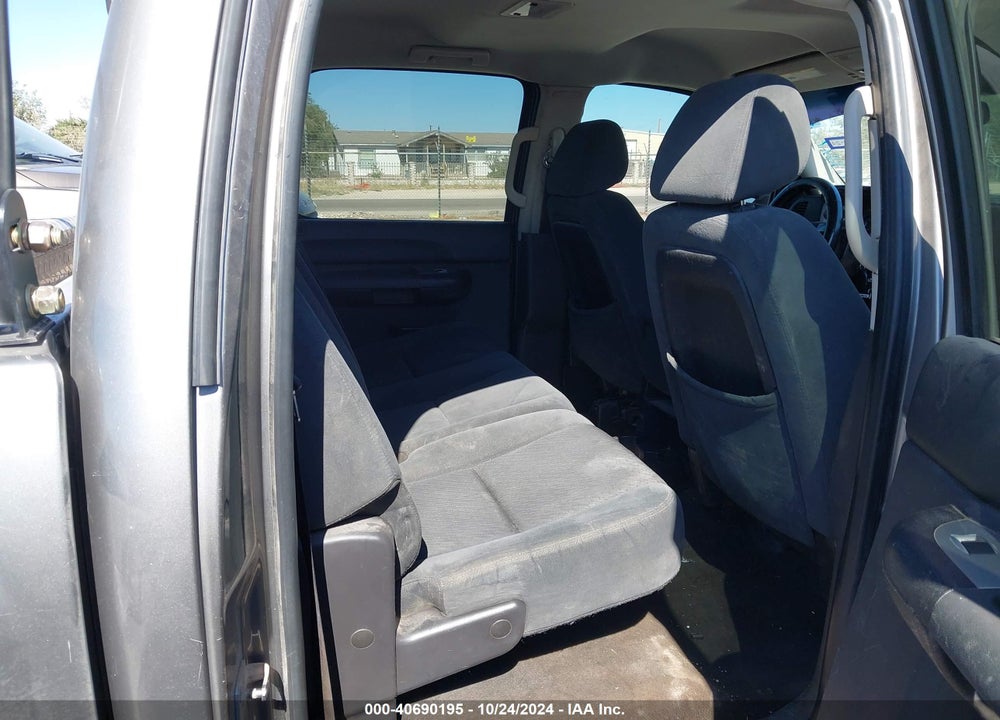 2009 CHEVROLET SILVERADO 1500 LT VIN: 3GCEC23C79G107795