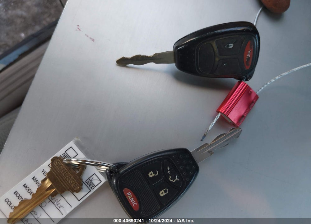 2007 CHRYSLER 300 VIN: 2C3LA43R67H860247