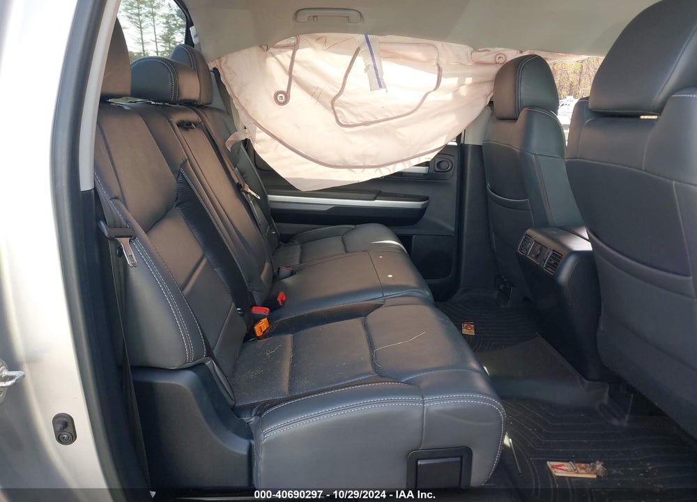 2017 TOYOTA TUNDRA SR5 5.7L V8 VIN: 5TFDY5F14HX614401